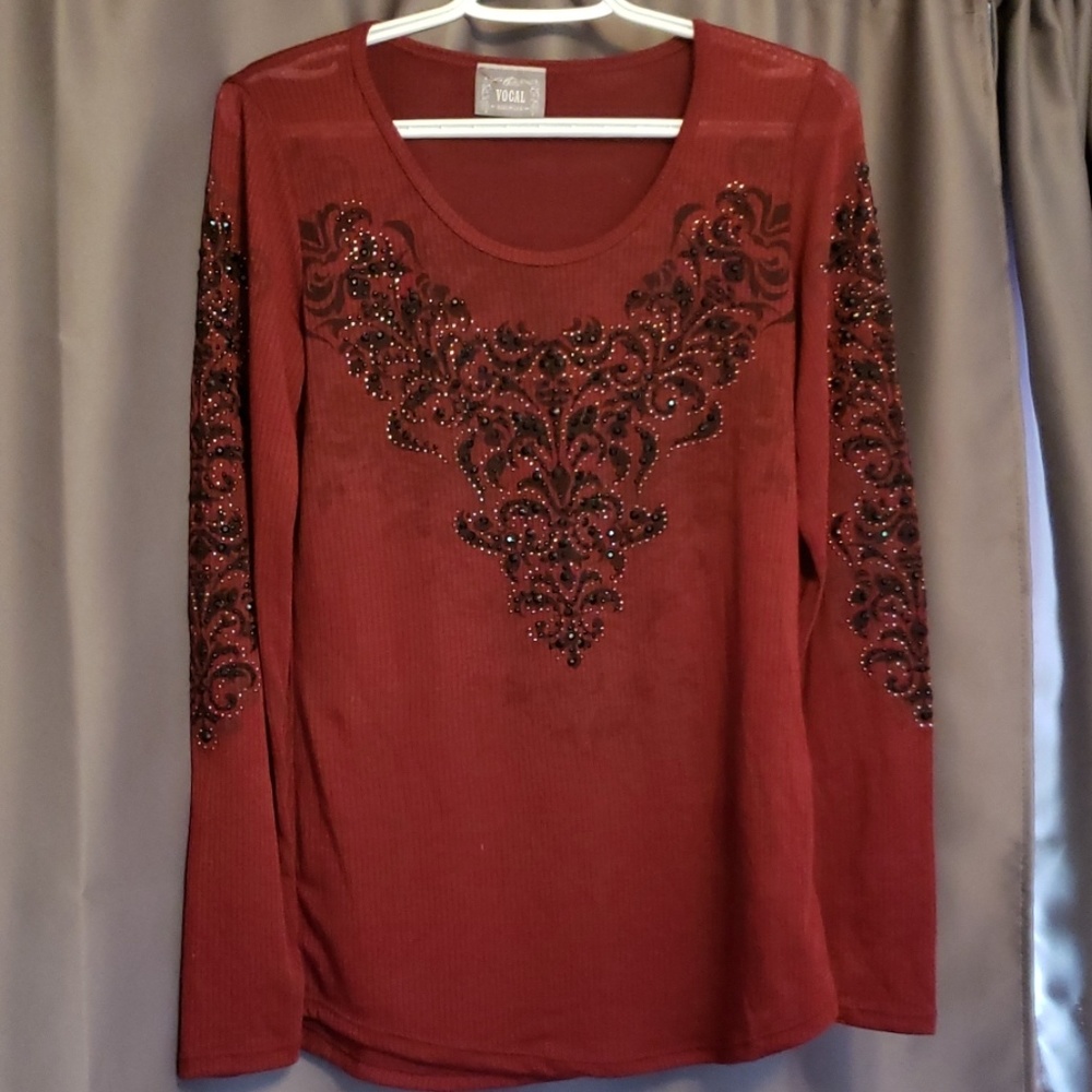 Burgundy  V neck light weight shirt